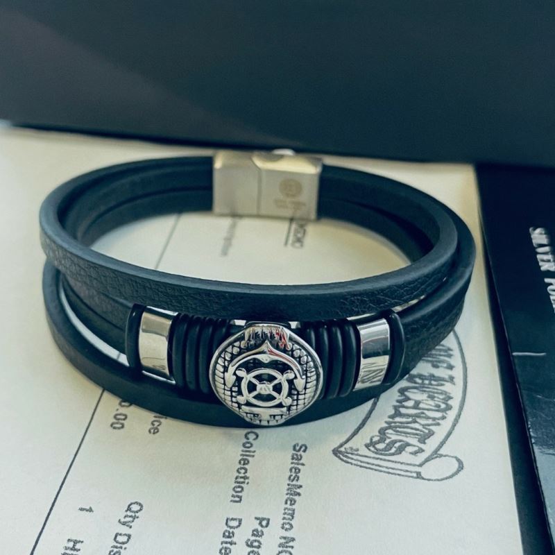 Ch**me He**ts bracelets